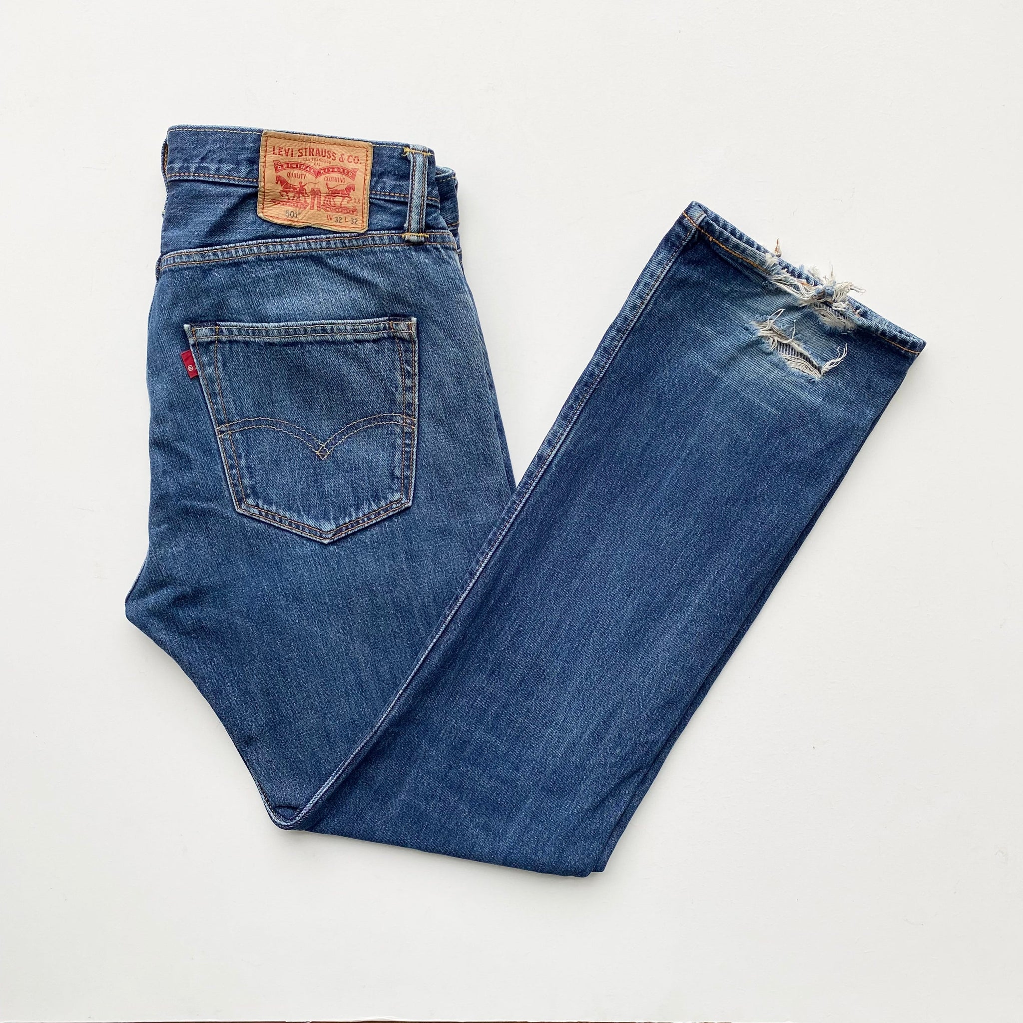 Levi s 501 W32 L32 Red Cactus Vintage
