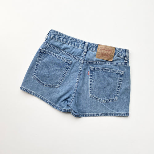 90s Levi’s Denim Shorts W30