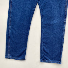 Load image into Gallery viewer, Wrangler Jeans W34 L29