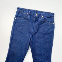 Load image into Gallery viewer, Wrangler Jeans W35 L32