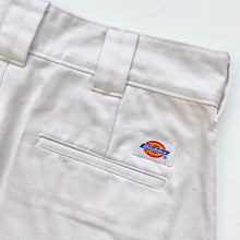 Load image into Gallery viewer, Dickies Shorts W30