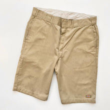 Load image into Gallery viewer, Dickies Shorts W36
