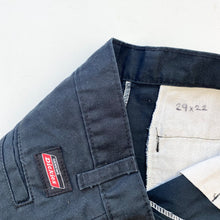 Load image into Gallery viewer, Dickies Shorts W29