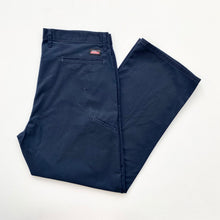 Load image into Gallery viewer, Dickies W38 L32