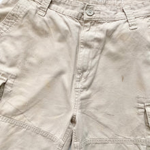 Load image into Gallery viewer, Nautica Cargo Shorts W36