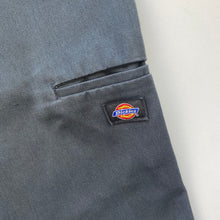 Load image into Gallery viewer, Dickies Shorts W42