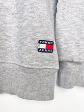 Load image into Gallery viewer, Tommy Hilfiger Sweatshirt (M)