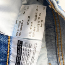 Load image into Gallery viewer, Levi’s 501 W26 L30