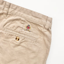 Load image into Gallery viewer, Tommy Hilfiger Shorts W38