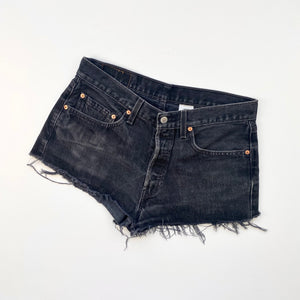 90s Levi’s Denim Shorts W33