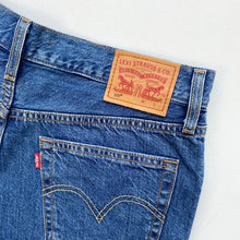 Load image into Gallery viewer, Levi’s Denim Shorts W30
