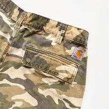 Load image into Gallery viewer, Carhartt Cargo Shorts W36
