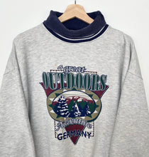 Load image into Gallery viewer, 90s The Great Outdoors Sweatshirt (L)