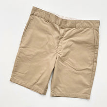 Load image into Gallery viewer, Dickies Shorts W36