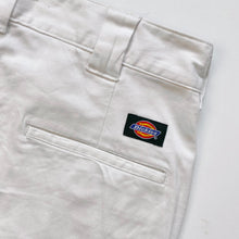 Load image into Gallery viewer, Dickies Shorts W31