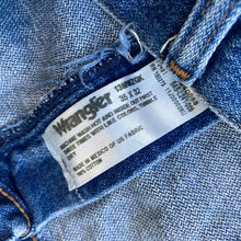 Load image into Gallery viewer, Wrangler Jeans W35 L32