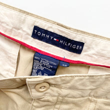 Load image into Gallery viewer, Tommy Hilfiger Shorts W34
