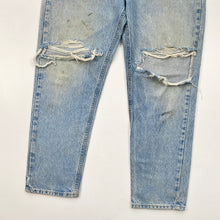 Load image into Gallery viewer, Distressed Carhartt Jeans W33 L30