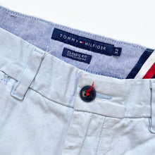 Load image into Gallery viewer, Tommy Hilfiger Shorts W32