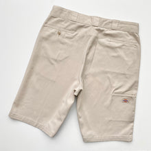 Load image into Gallery viewer, Dickies Shorts W36