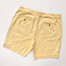 Load image into Gallery viewer, Tommy Hilfiger Shorts W36