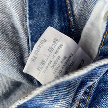 Load image into Gallery viewer, Carhartt Jeans W38 L32