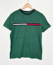 Load image into Gallery viewer, Tommy Hilfiger T-shirt (S)