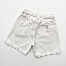Load image into Gallery viewer, 90s Guess Denim Shorts W26