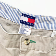 Load image into Gallery viewer, Tommy Hilfiger Shorts W38
