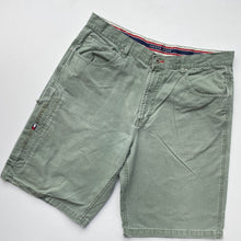 Load image into Gallery viewer, 90s Tommy Hilfiger Shorts W38