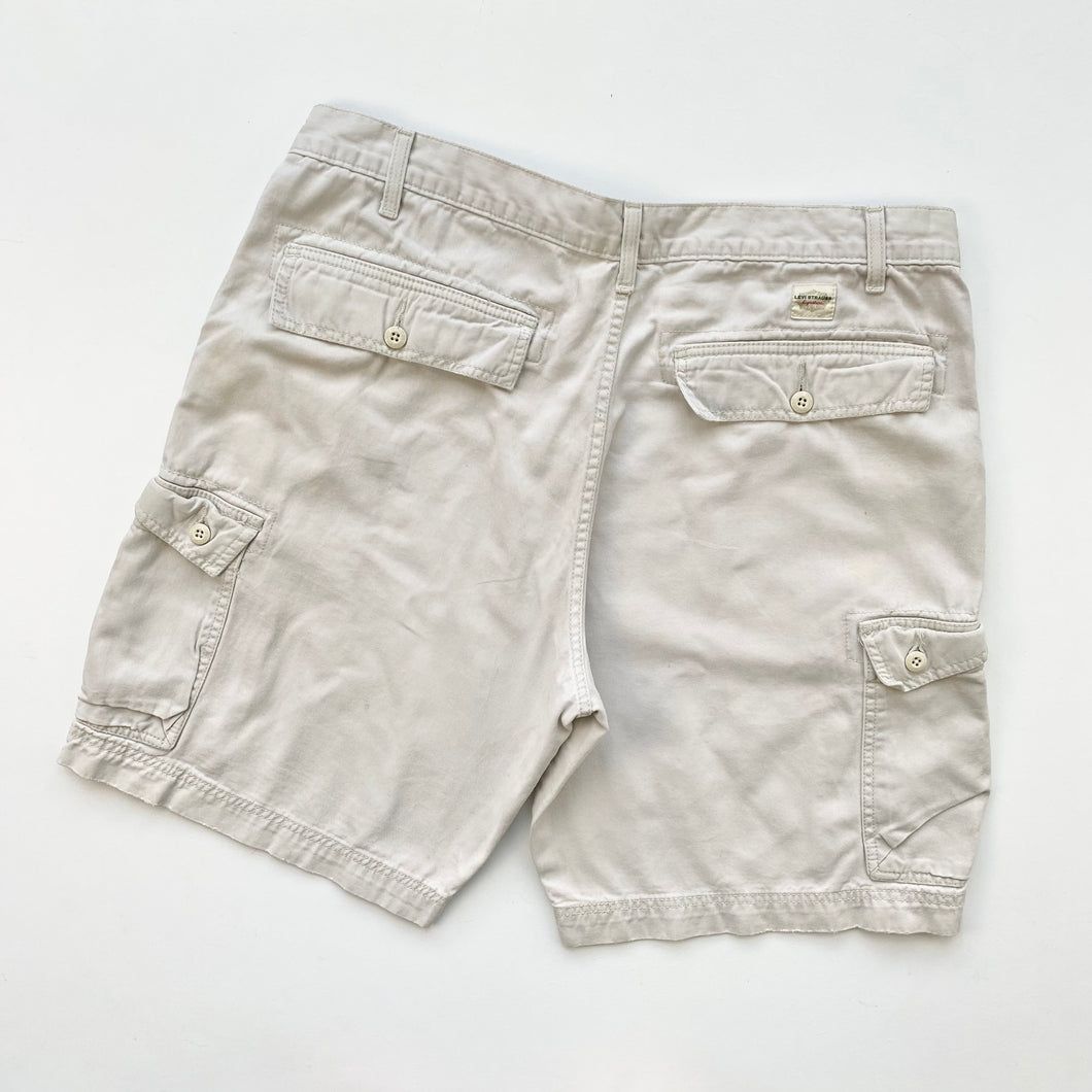 Levi’s Cargo Shorts W36