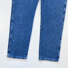 Load image into Gallery viewer, Wrangler Jeans W35 L32