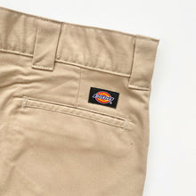 Load image into Gallery viewer, Dickies Shorts W36