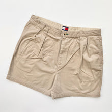 Load image into Gallery viewer, Tommy Hilfiger Shorts W38