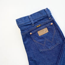 Load image into Gallery viewer, Wrangler Jeans W35 L32