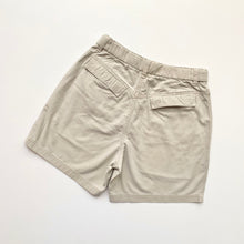 Load image into Gallery viewer, Columbia Sportswear Shorts W26
