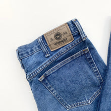 Load image into Gallery viewer, Wrangler Jeans W34 L30