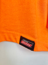 Load image into Gallery viewer, Dickies T-shirt (XL)