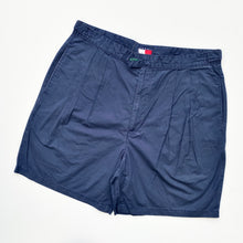 Load image into Gallery viewer, Tommy Hilfiger Shorts W36