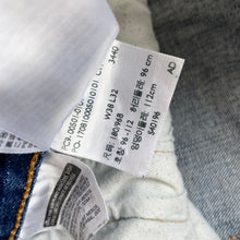 Load image into Gallery viewer, Levi’s 501 W38 L32