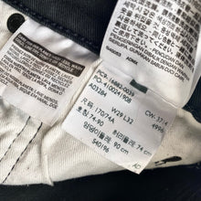 Load image into Gallery viewer, Levi’s 522 W29 L32