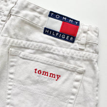 Load image into Gallery viewer, 90s Tommy Hilfiger Denim Shorts W28