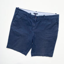 Load image into Gallery viewer, Tommy Hilfiger Shorts W38