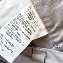 Load image into Gallery viewer, Dickies Shorts W30