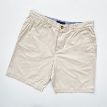 Load image into Gallery viewer, Tommy Hilfiger Shorts W36