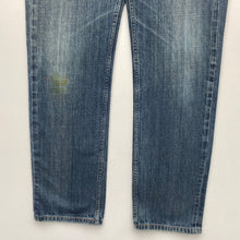 Load image into Gallery viewer, Levi’s 514 W32 L32