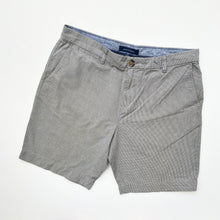 Load image into Gallery viewer, Tommy Hilfiger Shorts W34