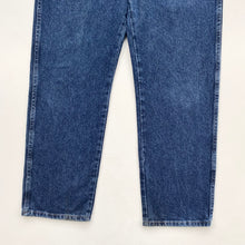 Load image into Gallery viewer, Wrangler Jeans W34 L29