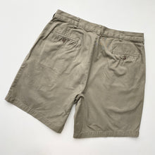 Load image into Gallery viewer, Ralph Lauren Shorts W36