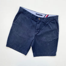 Load image into Gallery viewer, Tommy Hilfiger Shorts W35